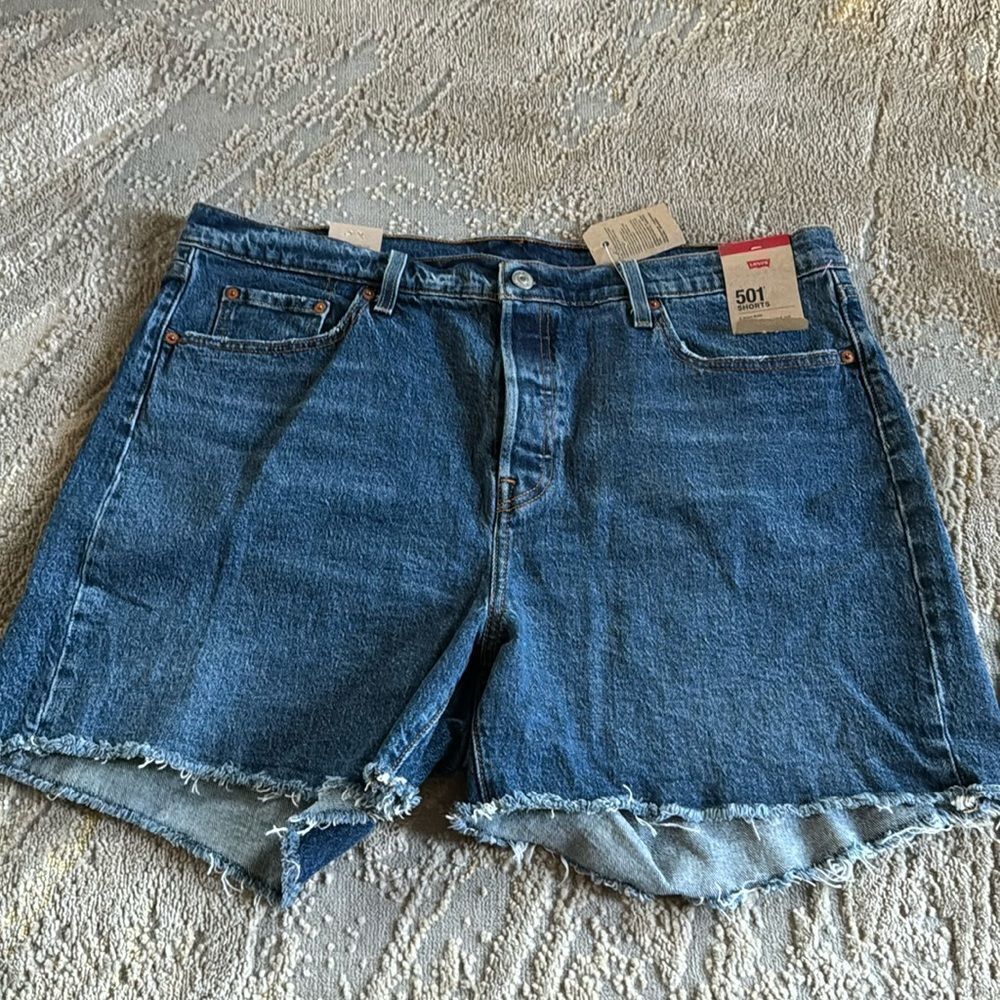 Levi’s 501 high rise shorts raw hem size 16 w new